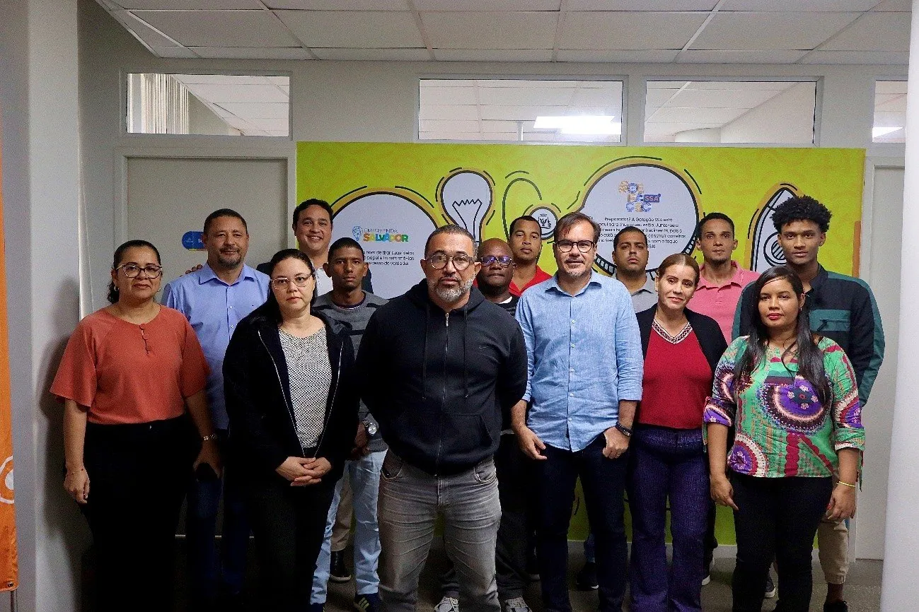 Turma e instrutores da Trecon reunidos